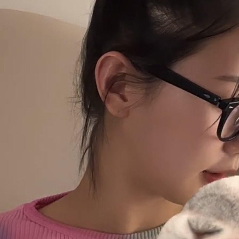 [잡담] 미연 안경 어디꺼지…..안경 잘알익들 있니ㅠㅠㅠㅠㅠㅠ🥺🥺 | 인스티즈