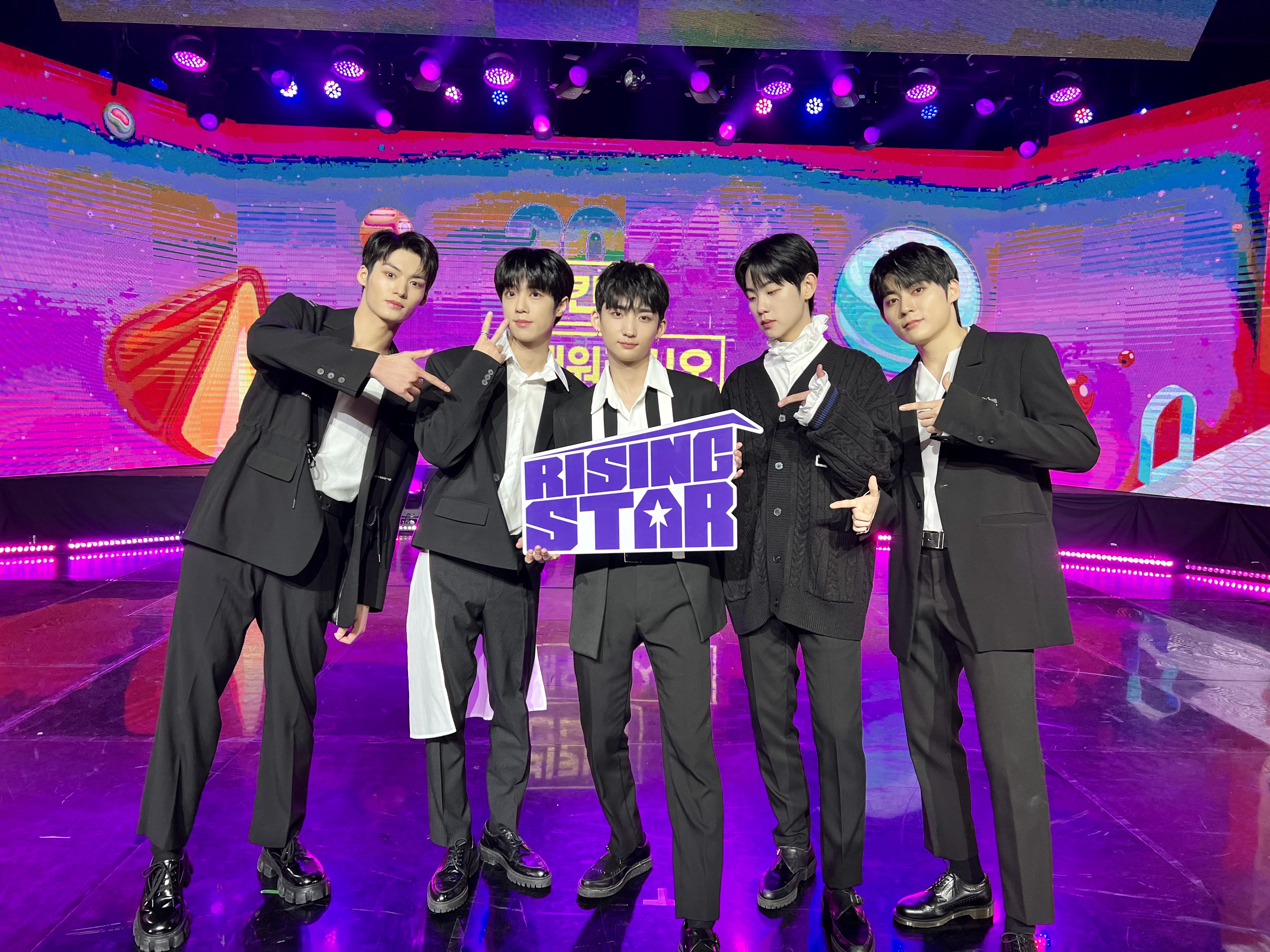 [잡담] 얘네가 티알씨엔지(ts남돌이였던) 재데뷔한 멤버들인데 (한명빼고) | 인스티즈