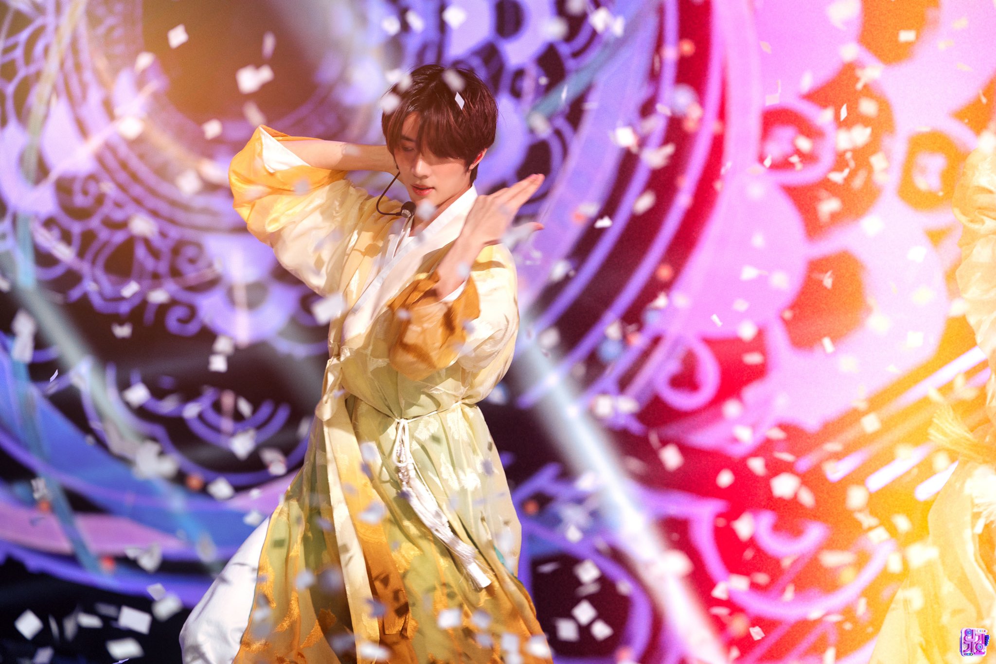 [잡담] 미친 투바투 범규 인가 사진 조선시대배경판타지소설 느낌 | 인스티즈