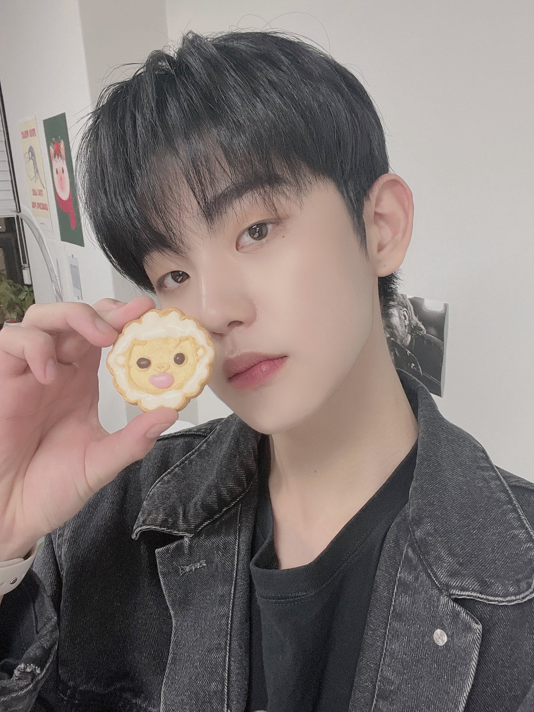 [OnAir] 이때싶... 서바무대가 첫데뷔무대인 4시 bxb 준이 보고 가 | 인스티즈