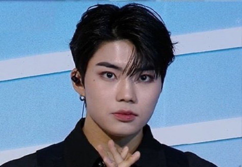 [잡담] 박건욱 갭차이도 너무 취저야 | 인스티즈