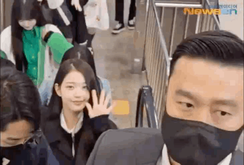 [잡담] 장원영도 끼부리는게 부끄러울 때가 있긴 하구나 | 인스티즈