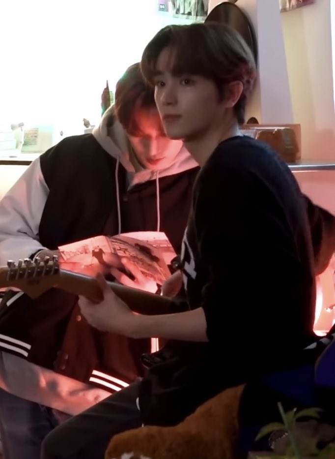 [잡담] 이재현은 청순뽀이임 아님 섹시뽀이임? | 인스티즈