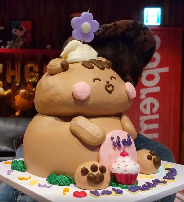 [OnAir] 제이홉 생일케이크 완전 귀엽다 | 인스티즈