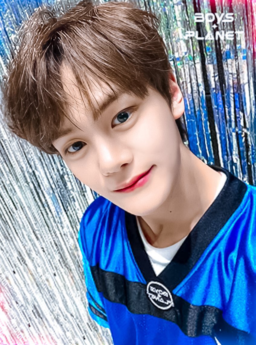 [잡담] 성한빈 김지웅 한유진 김규빈 이렇게만 봐도 데뷔조 그림 보이는거같음 | 인스티즈