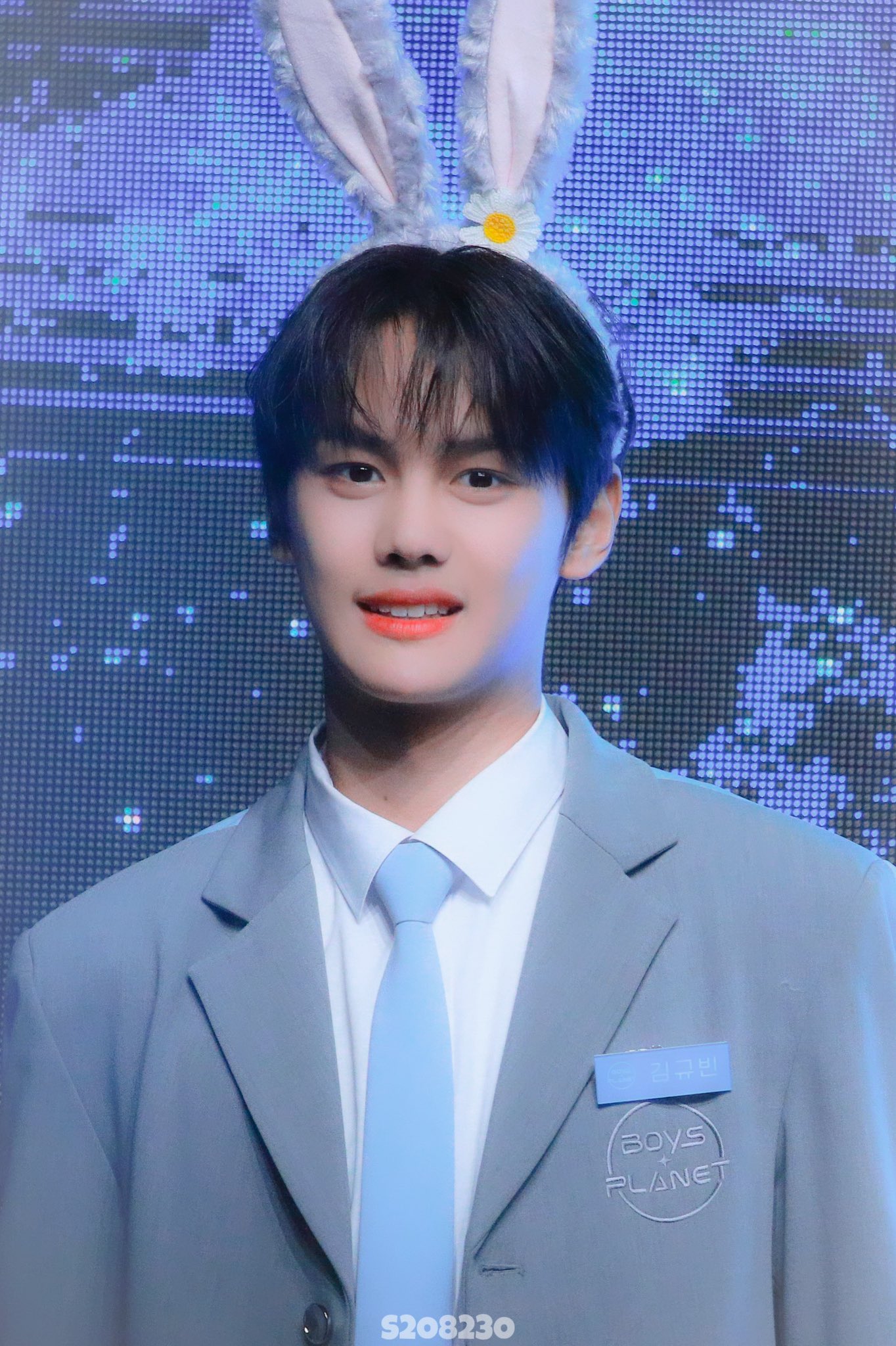 [잡담] 성한빈 김지웅 한유진 김규빈 이렇게만 봐도 데뷔조 그림 보이는거같음 | 인스티즈