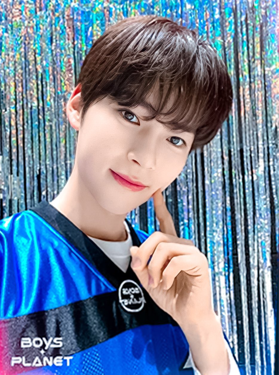 [잡담] 성한빈 김지웅 한유진 김규빈 이렇게만 봐도 데뷔조 그림 보이는거같음 | 인스티즈