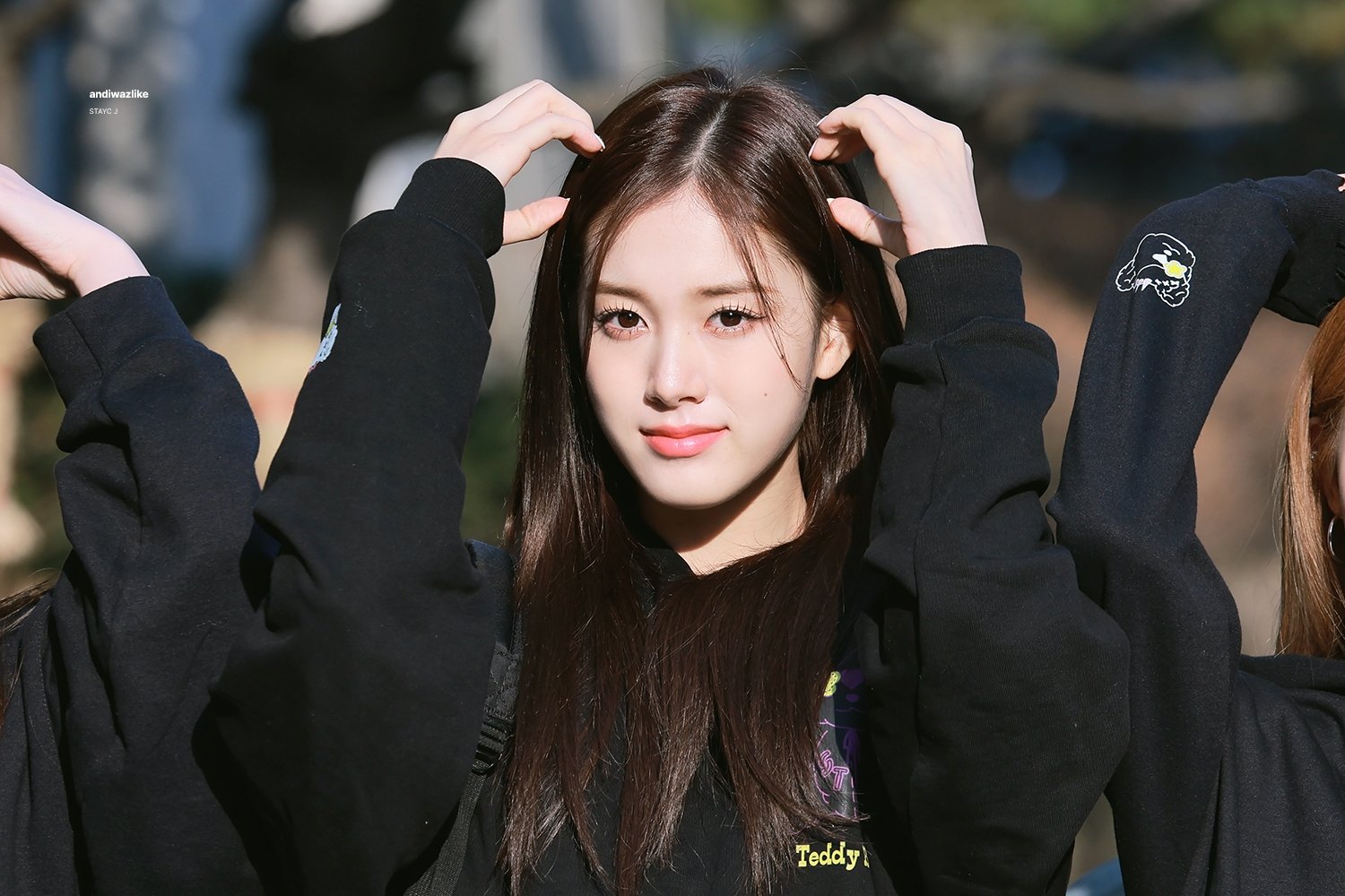 [잡담] 장발하니까 이미지 확 변한 듯 | 인스티즈