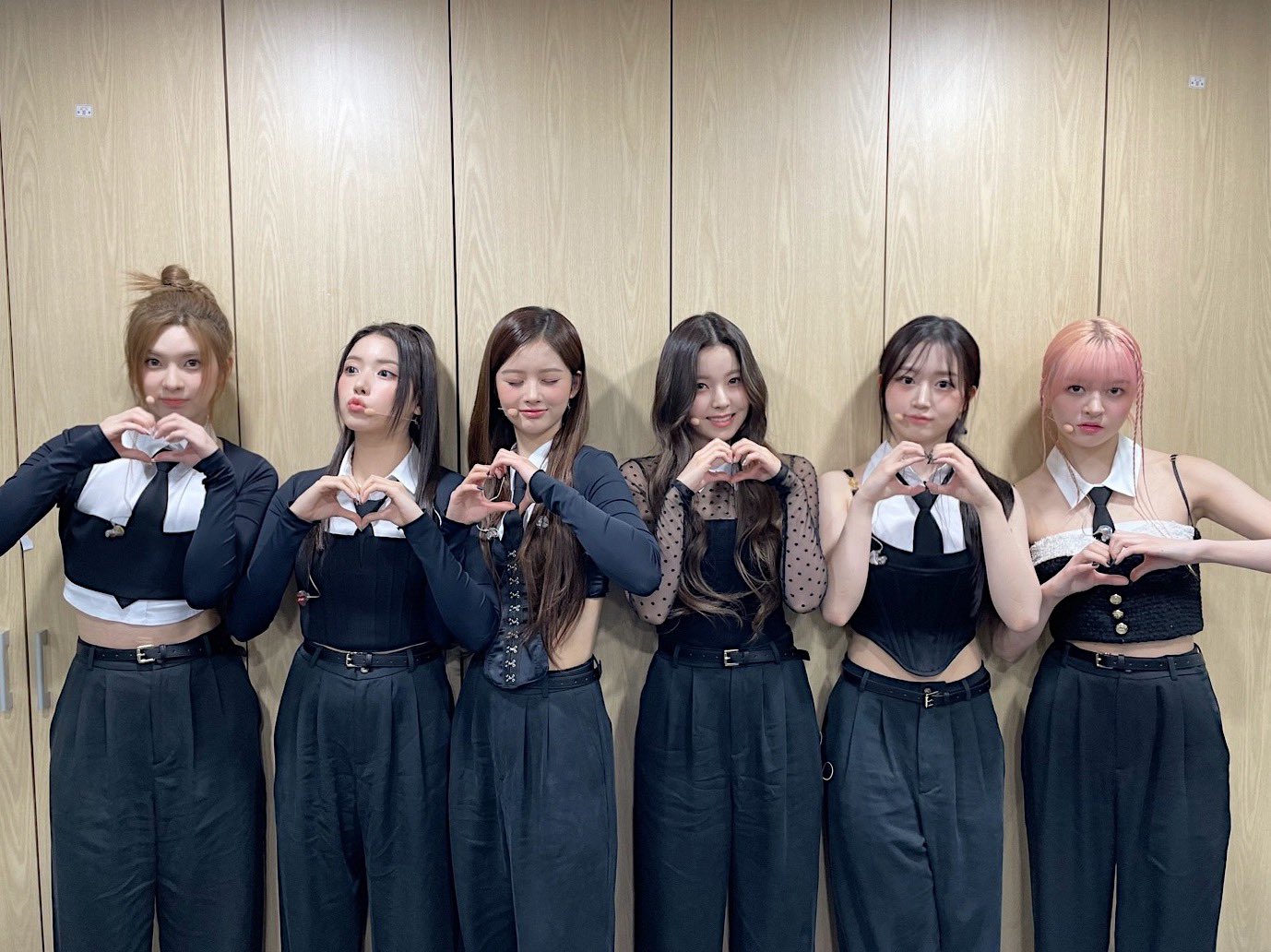 [잡담] 엔믹스 오늘 착장 | 인스티즈