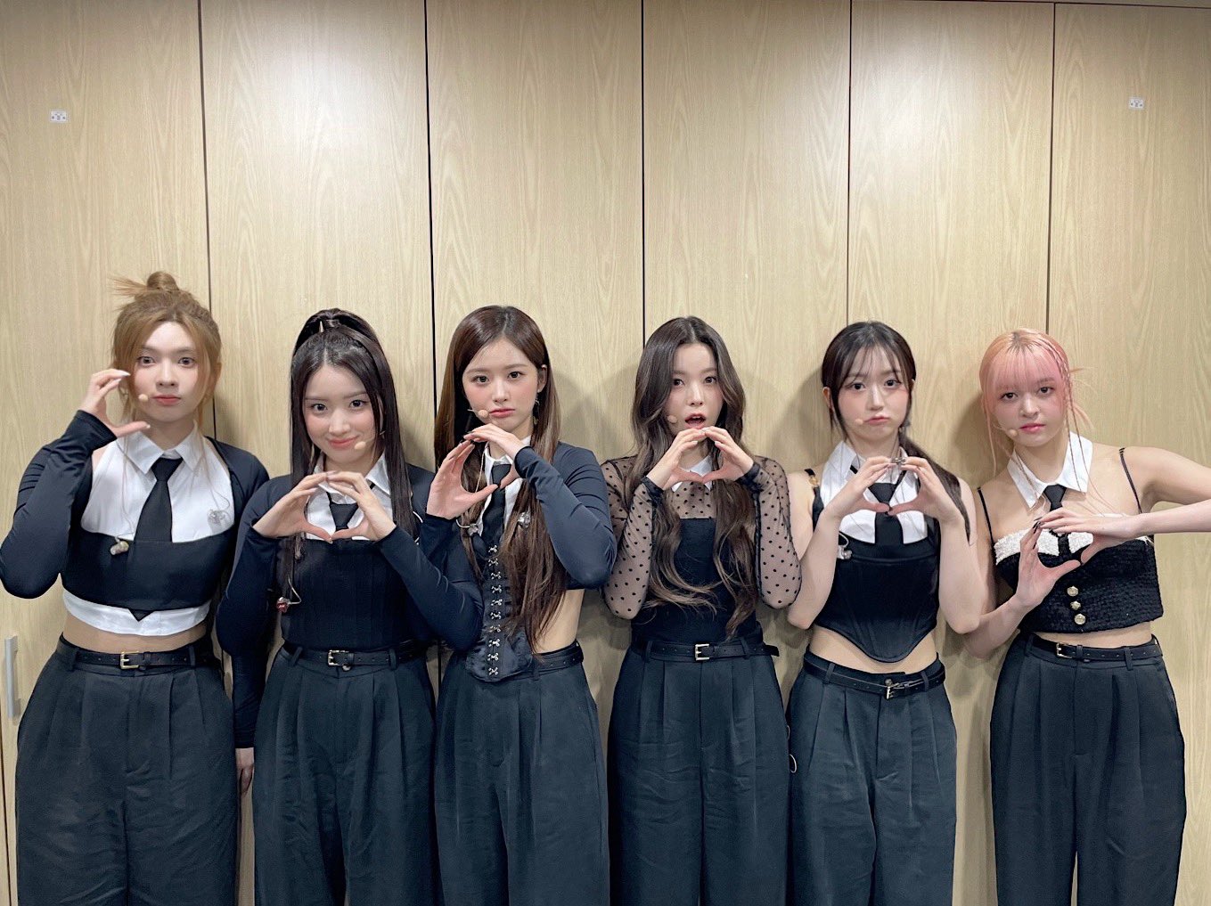 [잡담] 오늘 엔믹스 의상 완전 극과 극이네 | 인스티즈