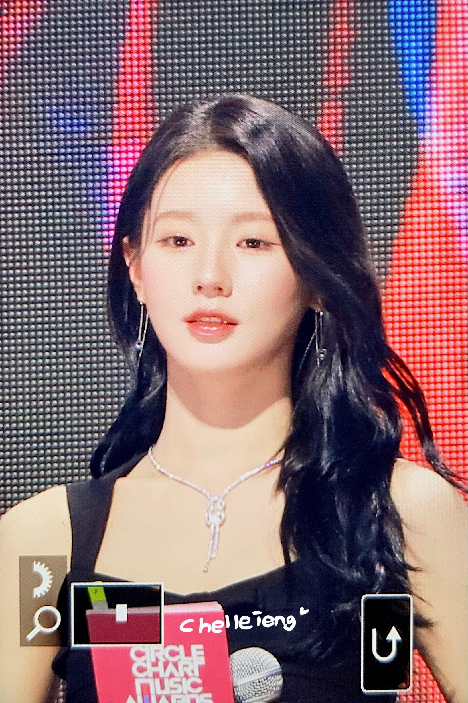 [잡담] 미연이 오늘 써클차트 사진 보는데 미모 미쳤다 | 인스티즈