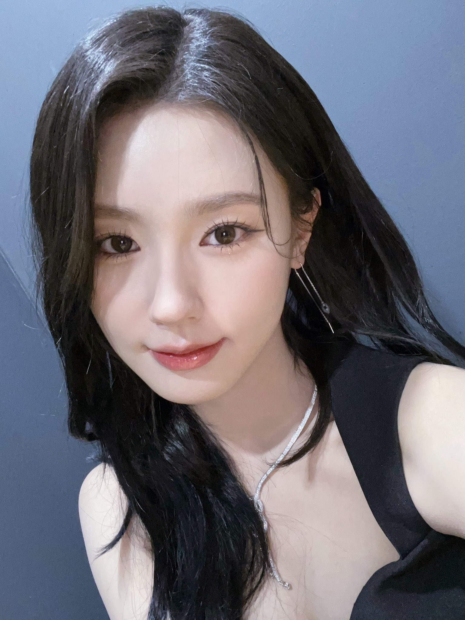 [잡담] 미연이 오늘 써클차트 사진 보는데 미모 미쳤다 | 인스티즈