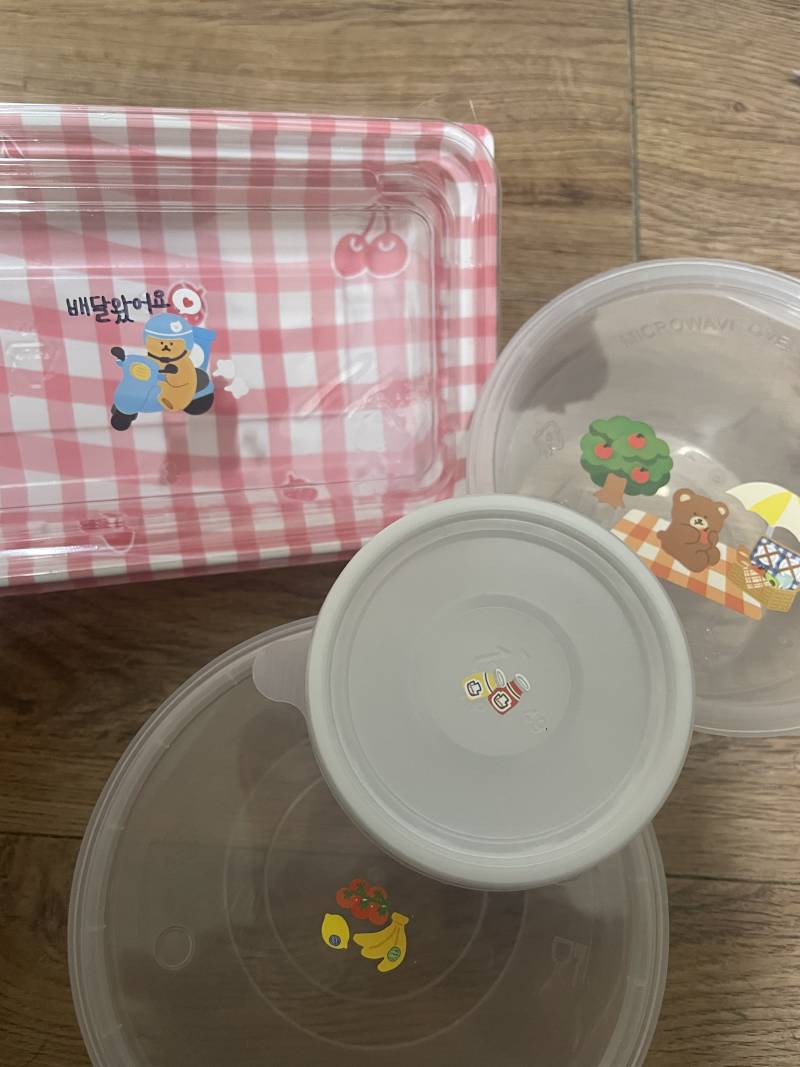 도시락통이 좀 밋밋해서 꾸며봤는데 다 떼버리는게 나아? | 인스티즈