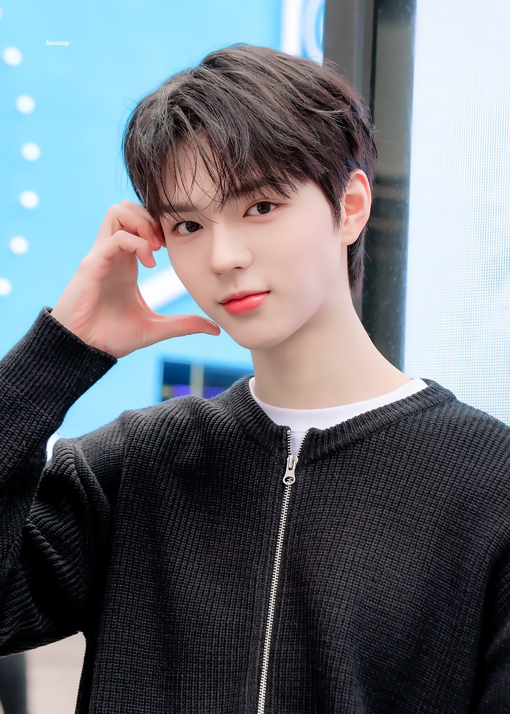 [잡담] 브라이언 진짜 잘생기고 키도 큰데 분량 실종 속상하다 | 인스티즈