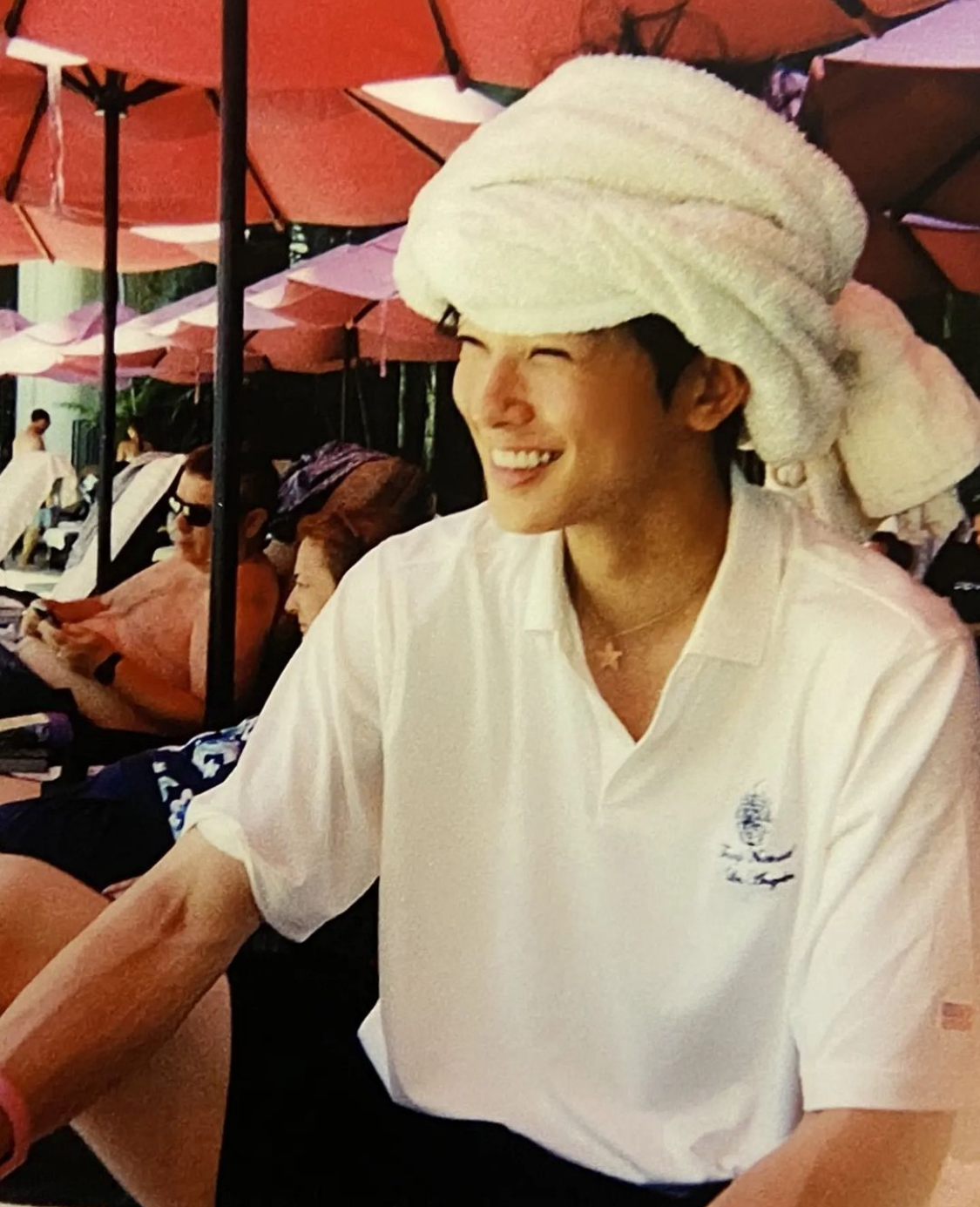 [잡담] 본인 사진전에 등장했다는 차은우 | 인스티즈