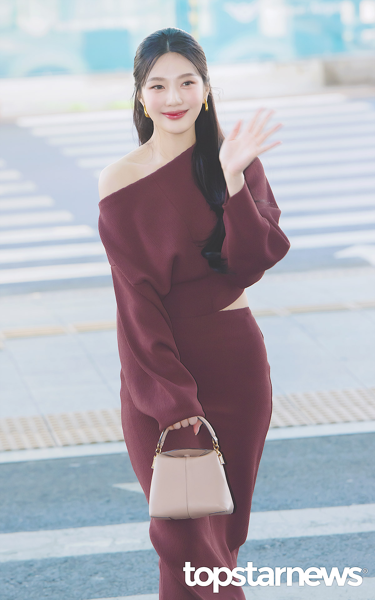 [잡담] 조이 오늘 밀라노 가는데 기사사진 개미침 | 인스티즈