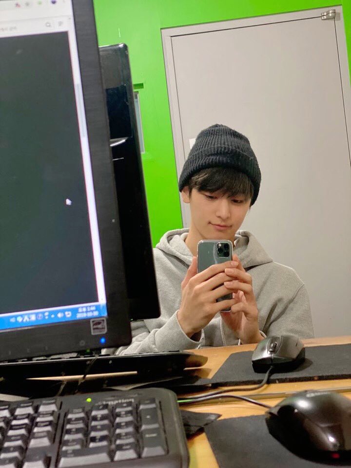 [잡담] 내가 좋아하는 주연 거울셀카 top 4.. | 인스티즈