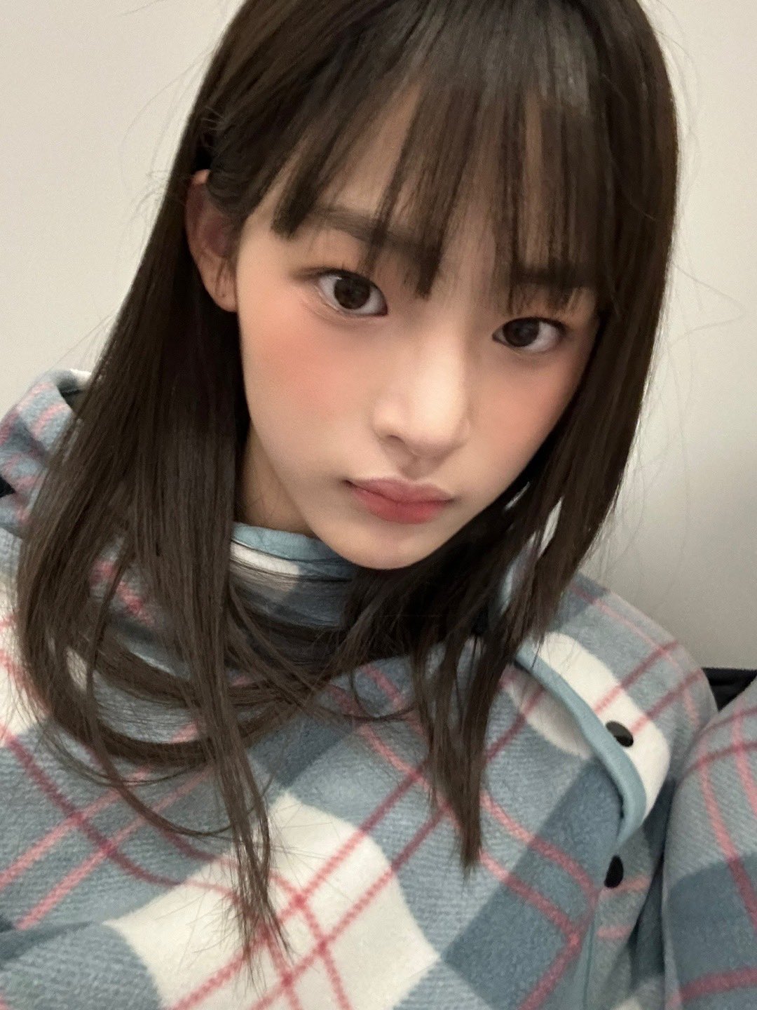 [잡담] 뉴진스 민지 앞머리 내니까 08년생 같다 | 인스티즈