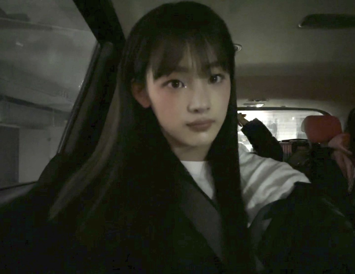 [잡담] 뉴진스 민지 앞머리 내니까 08년생 같다 | 인스티즈