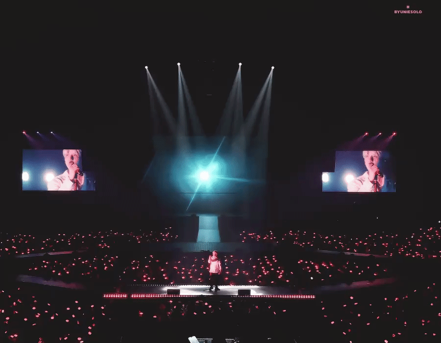 [잡담] 백현이 콘서트에서 유엔빌리지 무대 보는 상상 | 인스티즈