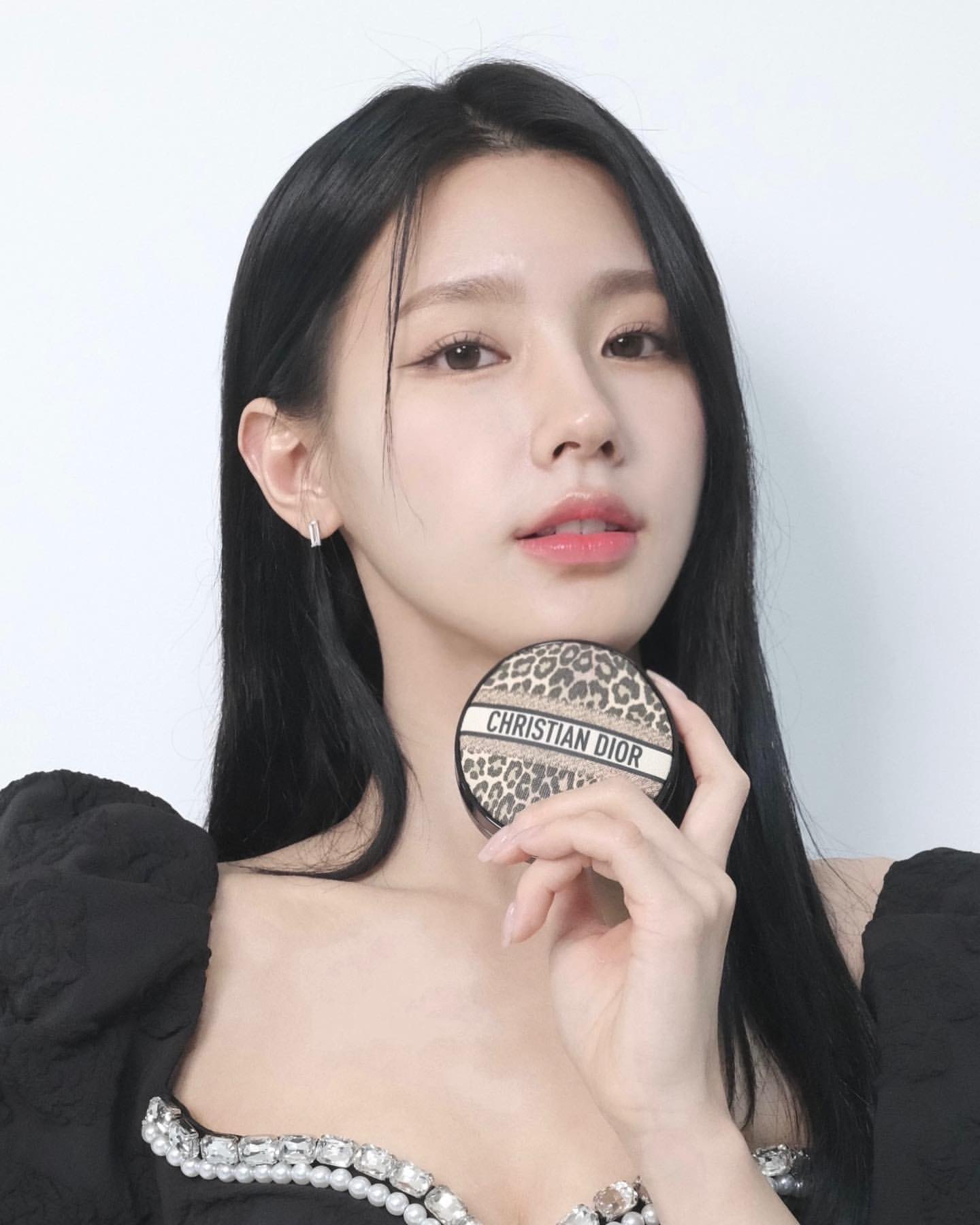 [잡담] 미연이 흑발하고 얼굴 폼 미쳤어 | 인스티즈