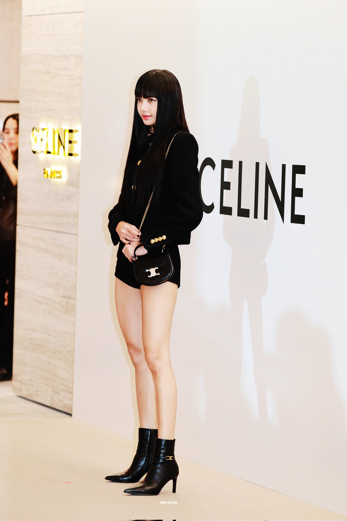 [잡담] 리사 완전 인형이다 | 인스티즈