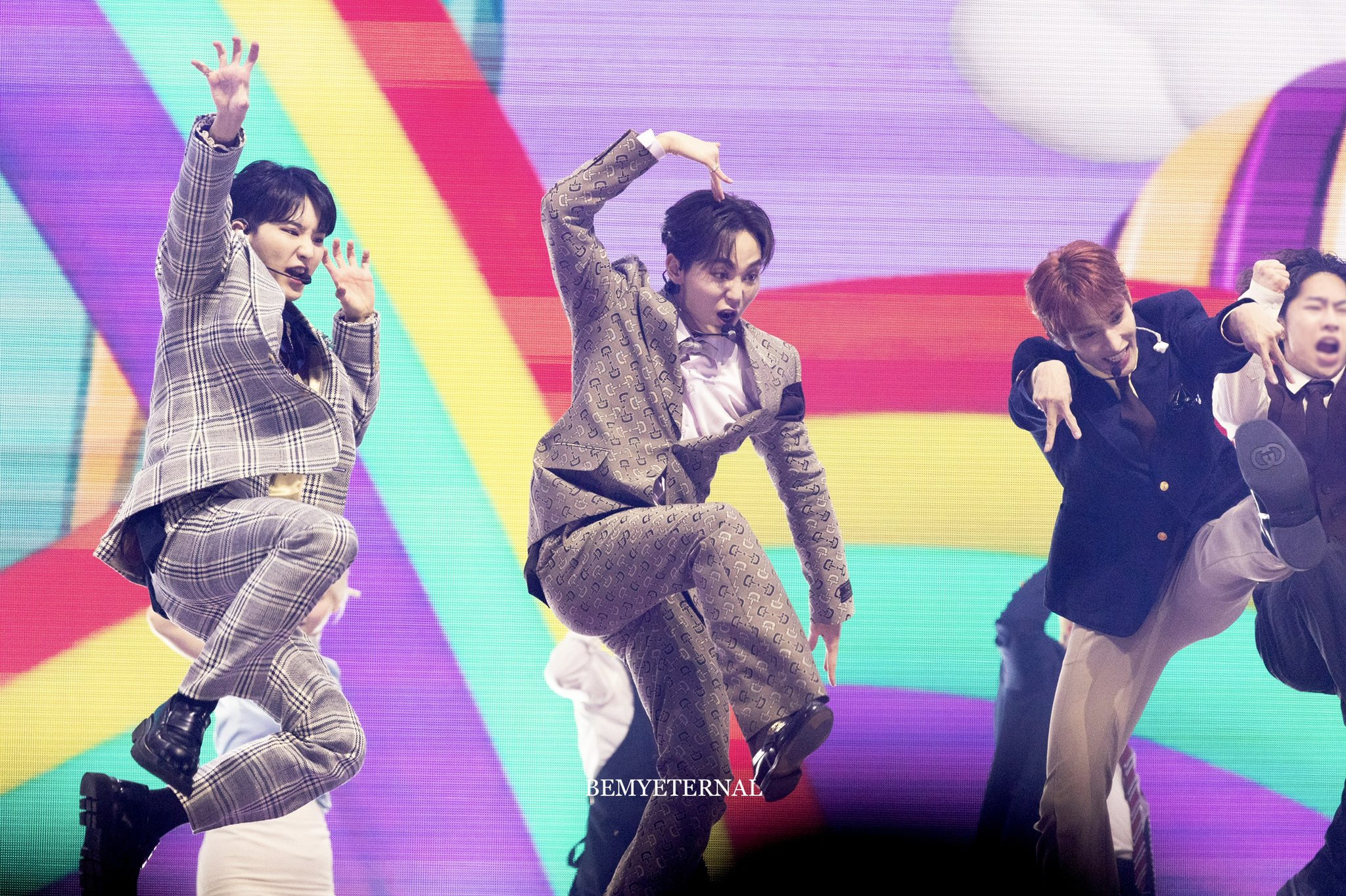 [잡담] 부석순 히어로 맞는데 일 끝내면 내가 밥 사줘야 될 것 같음 | 인스티즈