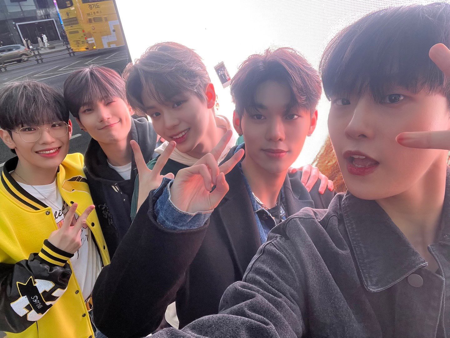 [잡담] 웨이크원즈 이 사진들 무ㅜ야 언제 올라왔너🥹🥹🥹🥹🥹 | 인스티즈