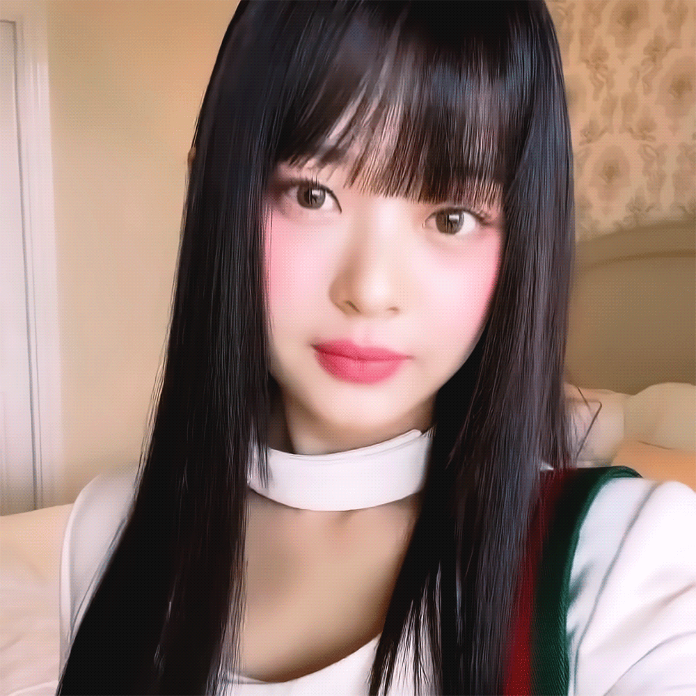 [잡담] 뉴진스 앞머리 있는거랑 없는거 뭐가 취향임??? | 인스티즈