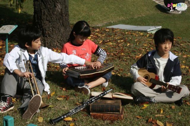 [잡담] 아이돌라디오 콘서트에 얘네 셋 다 나오는거 너무 신기함....... | 인스티즈