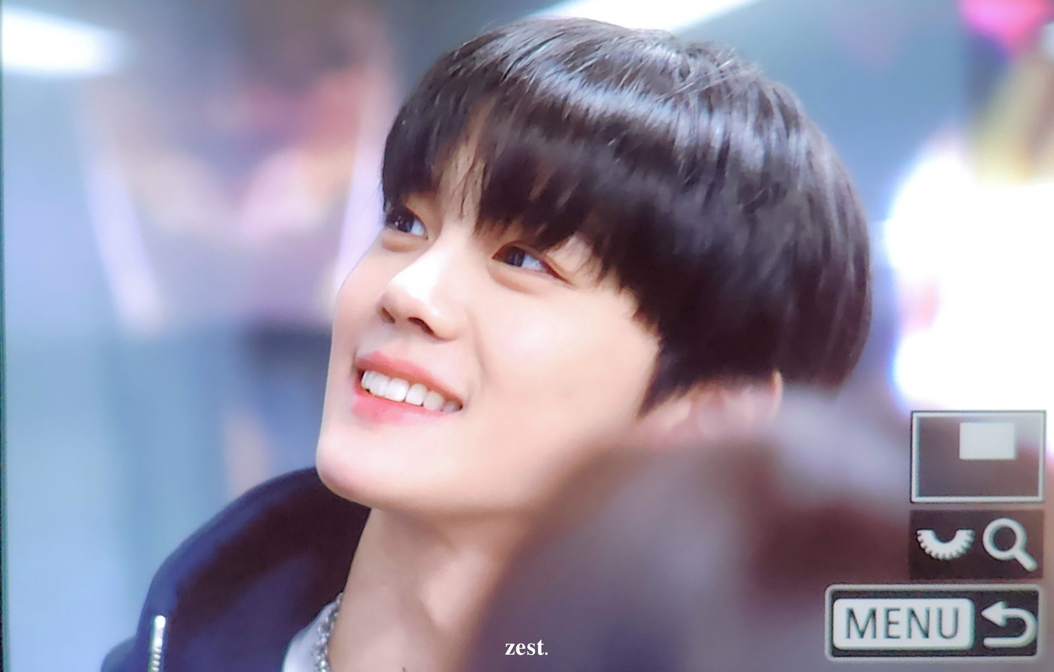 [잡담] 보플 규빈이 흑발 너무 잘 어울린다 | 인스티즈