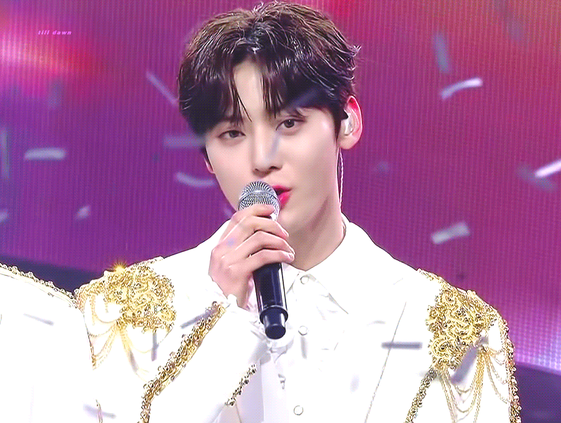 [잡담] 황민현은 그냥 잘생긴겁니다 네 | 인스티즈