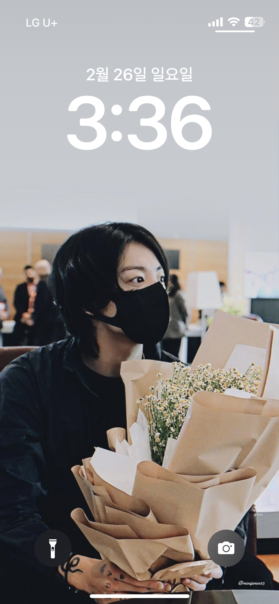 [잡담] 이 배경화면 이뻐?? | 인스티즈