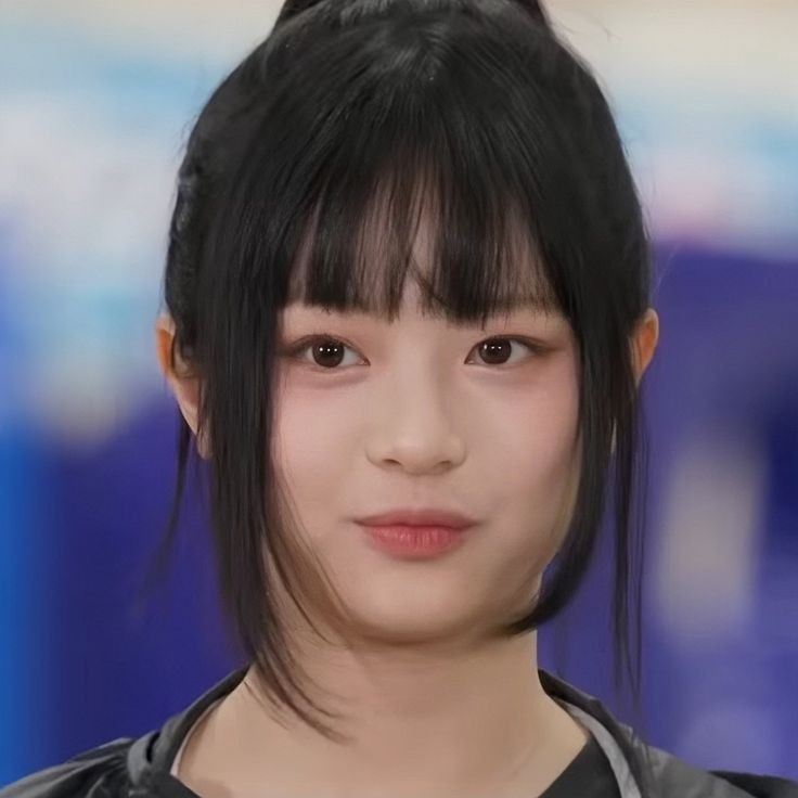 [잡담] 하니 이런 머리 잘 어울리기 어려울까...? | 인스티즈