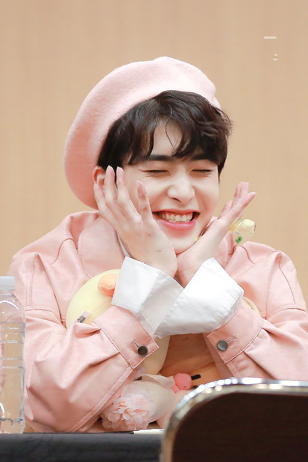 [잡담] 보플 잘생기고 귀엽고 다 하는데 언급 없어서 슬픈 내픽 보고가 다들 ....🥹🥹 | 인스티즈