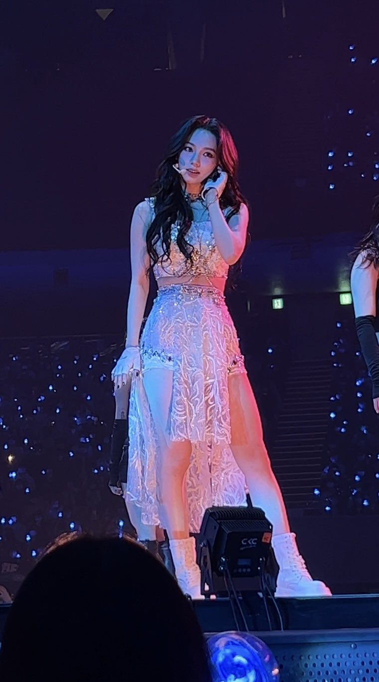 [잡담] 카리나 예쁘다고 말하기도 입아프지만 한번 더 말할게.. | 인스티즈