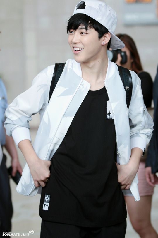 [잡담] 방탄 지민 이 사이에 10년 있음 | 인스티즈