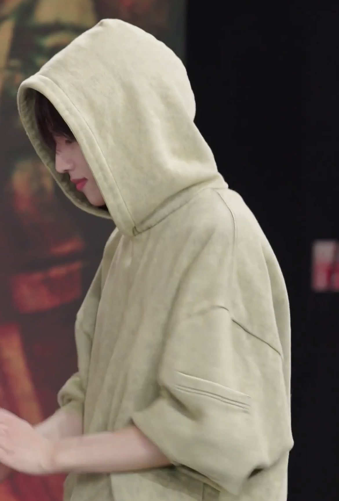 [잡담] 제발 이 후드 정보 아는 익 | 인스티즈