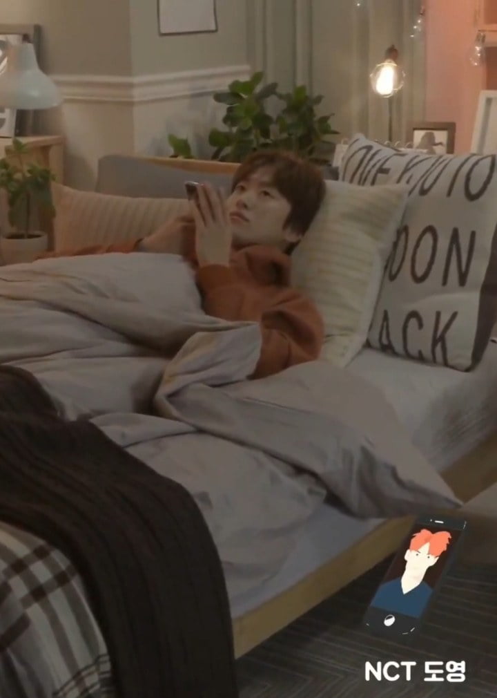 [잡담] 공명 눕방 도중 도영이랑 전화하다가 울다가 무한적아 트는거 ㄱㅇㄱㅋㅋㅋㅋㅋ | 인스티즈