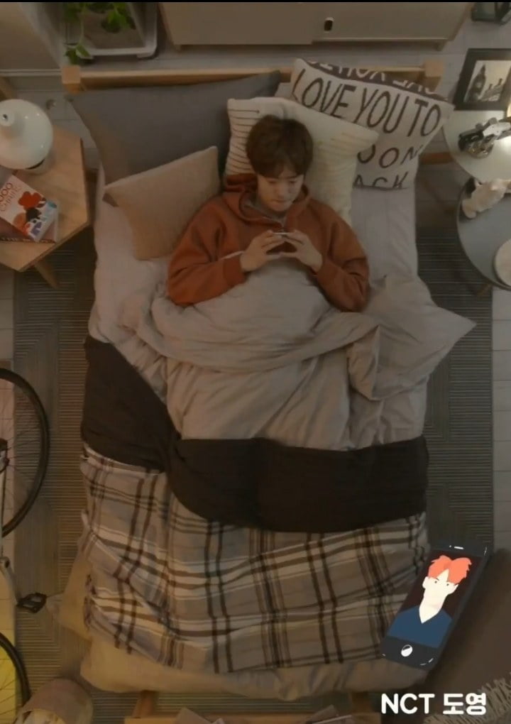 [잡담] 공명 눕방 도중 도영이랑 전화하다가 울다가 무한적아 트는거 ㄱㅇㄱㅋㅋㅋㅋㅋ | 인스티즈