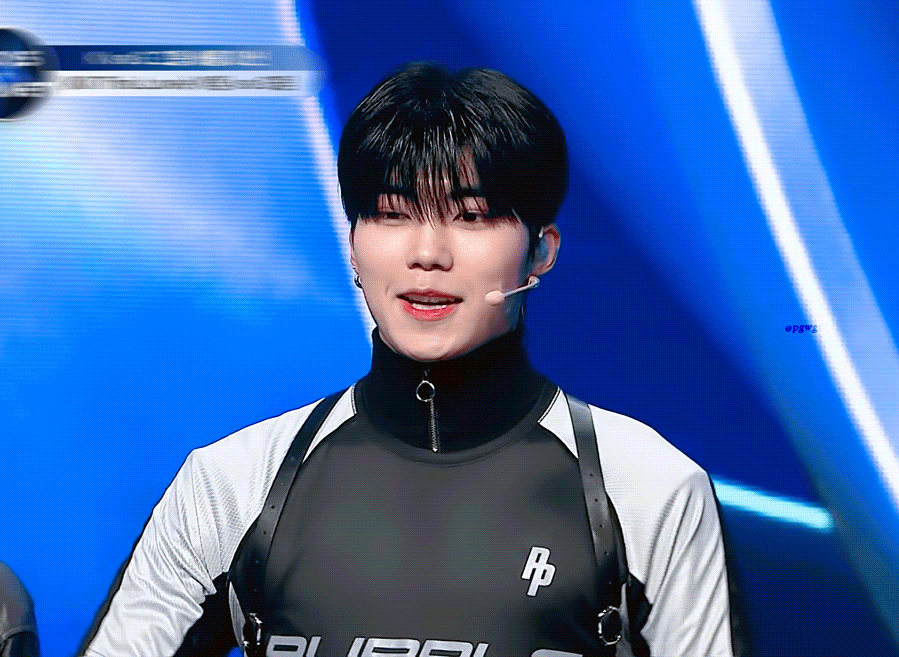 [잡담] 건욱아 데뷔해요 | 인스티즈