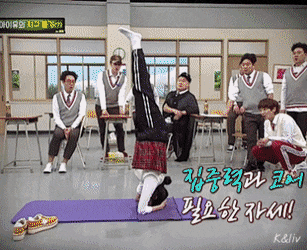 [잡담] 아이유 이 동작 하는거보고 놀랐음.. | 인스티즈