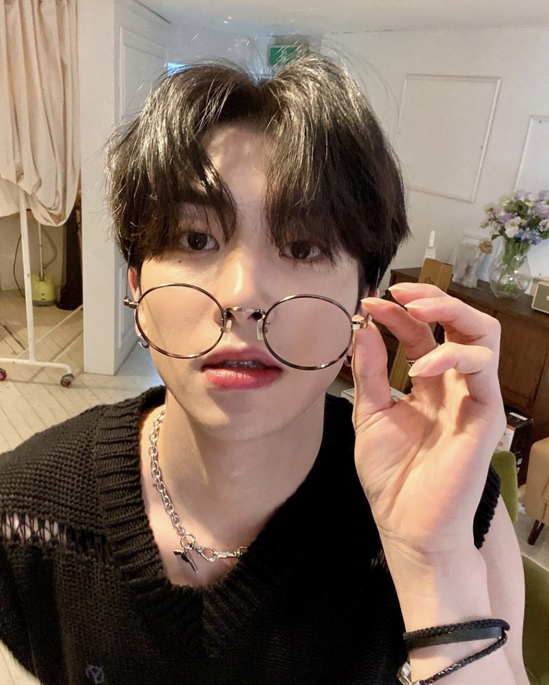 [잡담] 이얼굴이 47위 ... 세상이 나한테 거짓말 하는거 같다 | 인스티즈