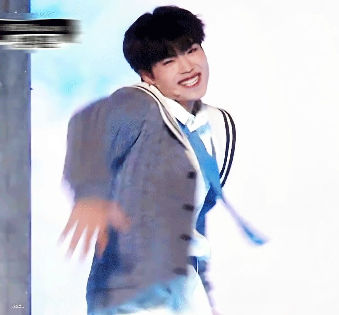 [잡담] 건욱이 청량한 무대 남아있는거 개좋음 | 인스티즈