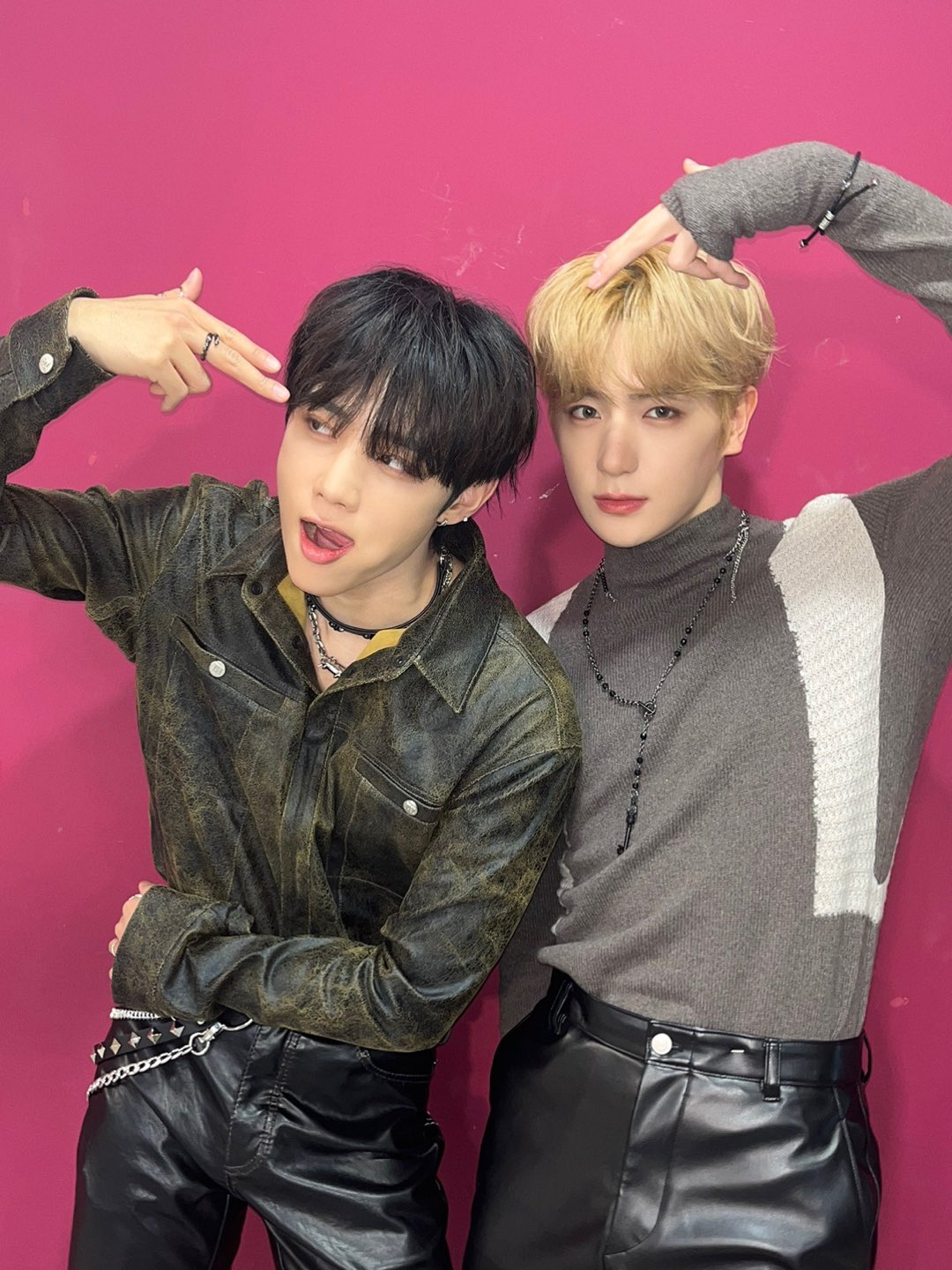 [잡담] 남돌들 이렇게 무대 착장으로 찍은 사진 있으면 공유해주세요..! 엔시티 더보이즈 방탄 엑소 스키즈 엔하이픈 등등 그 누구도 상관없어!! | 인스티즈