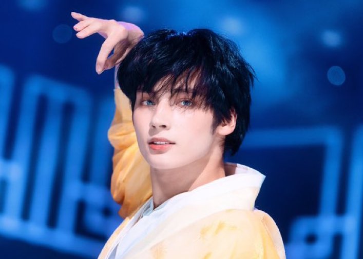 [잡담] 투바투 휴닝카이 몸매? 어? | 인스티즈