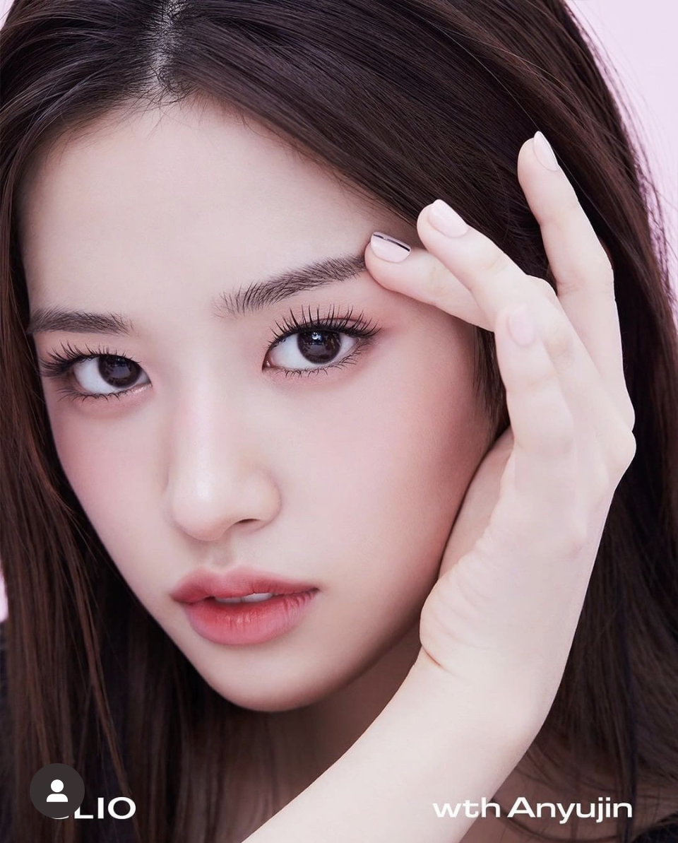 [잡담] 되게 사람들이 생각하는 전형적인 >여돌 메이크업<이다 | 인스티즈