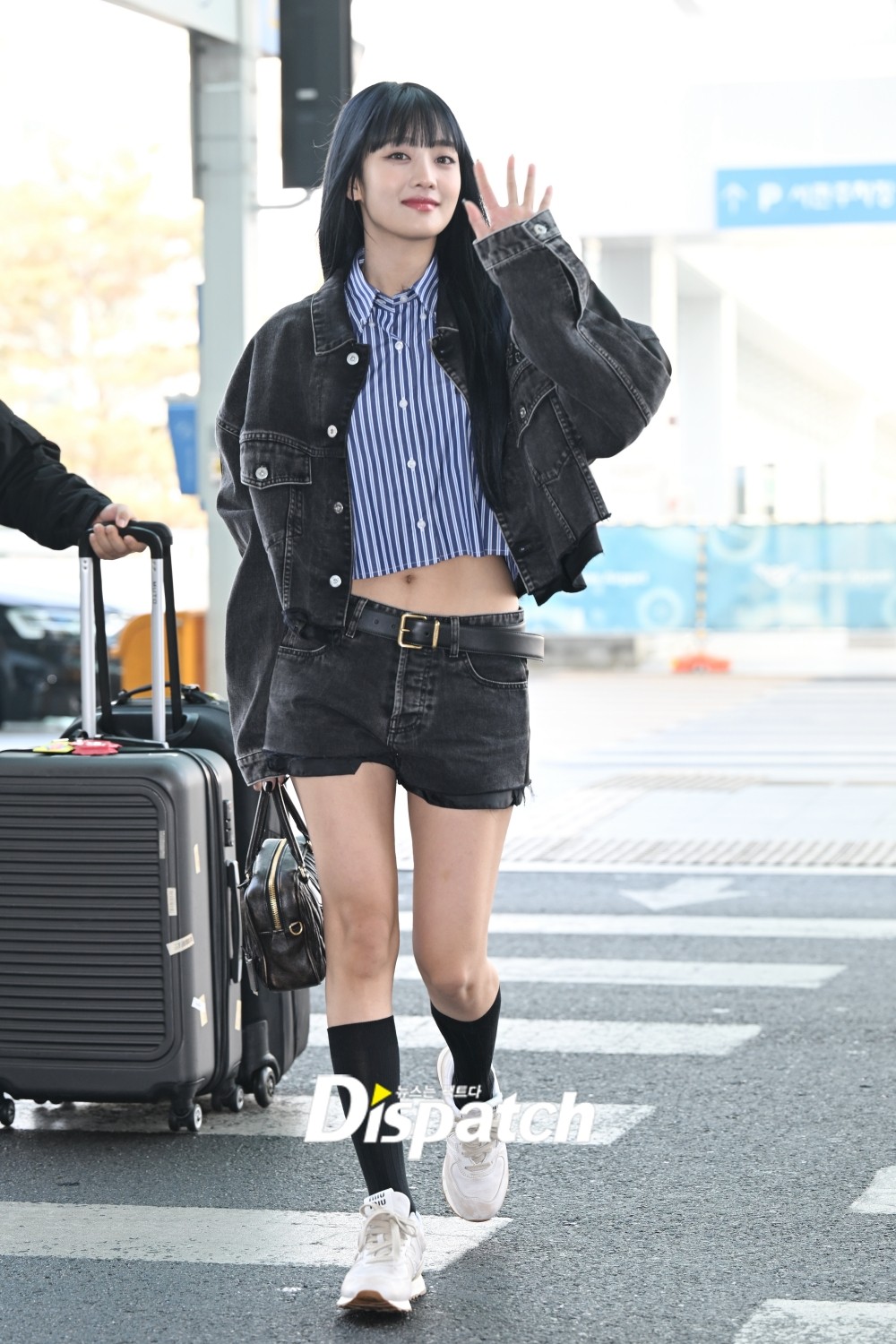 브랜드 미우미우 진심으로 좋아하는 듯한 여돌 | 인스티즈