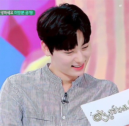 [잡담] 황민현 프듀때랑 워너원때 사진 지금 보면 걍 아기임...... | 인스티즈