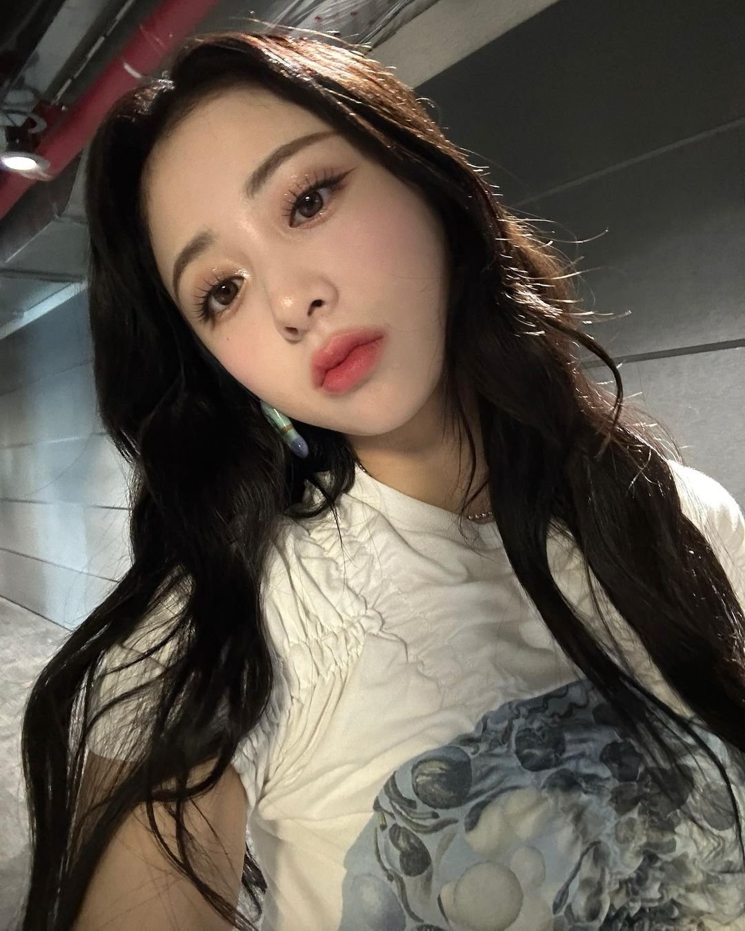 [잡담] 르세라핌 허윤진 더 살빠질데가 있었냐고.. | 인스티즈